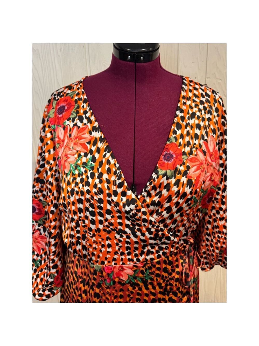 Liquorish Women's Wrap Dress Size 14 Orange Black Floral - Picture 2 of 11